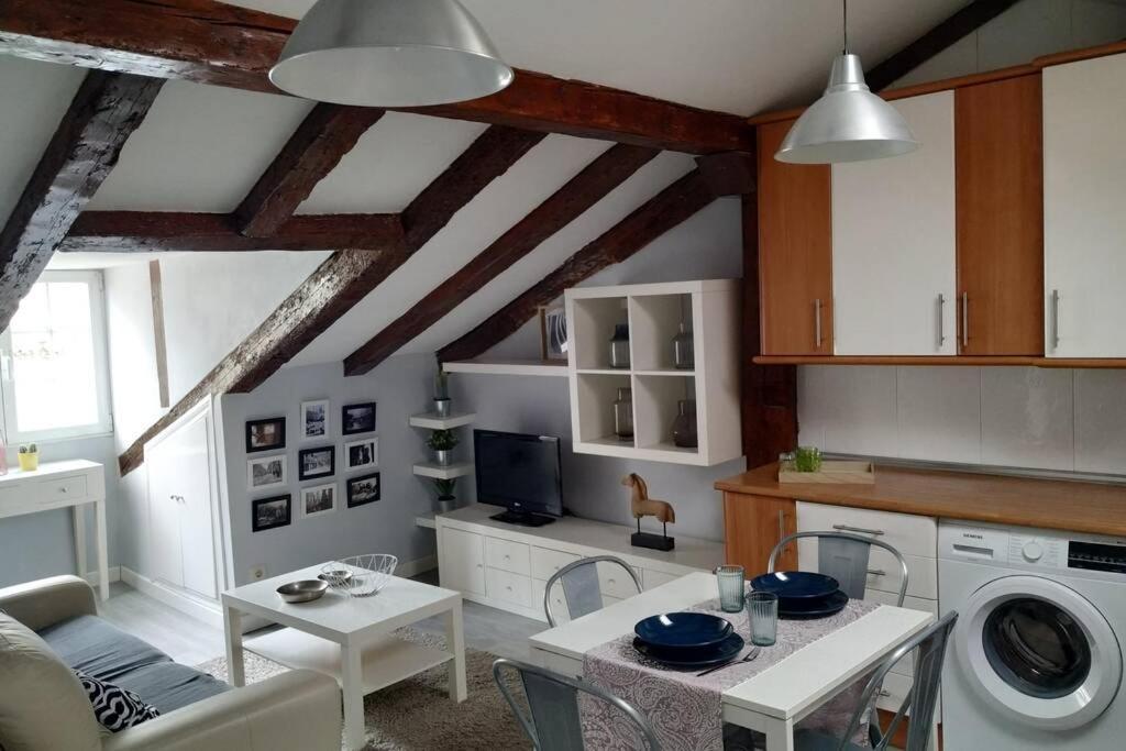 Buhardilla Con Vistas A La Catedral Apartment Burgo Екстериор снимка