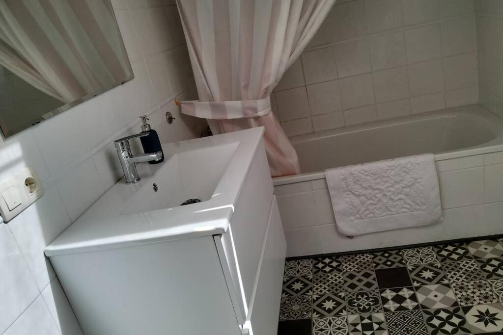 Buhardilla Con Vistas A La Catedral Apartment Burgo Екстериор снимка