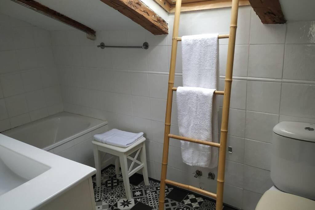Buhardilla Con Vistas A La Catedral Apartment Burgo Екстериор снимка