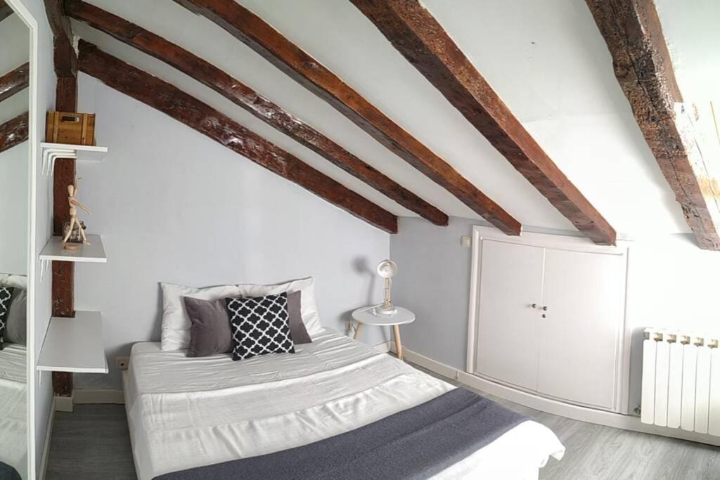 Buhardilla Con Vistas A La Catedral Apartment Burgo Екстериор снимка