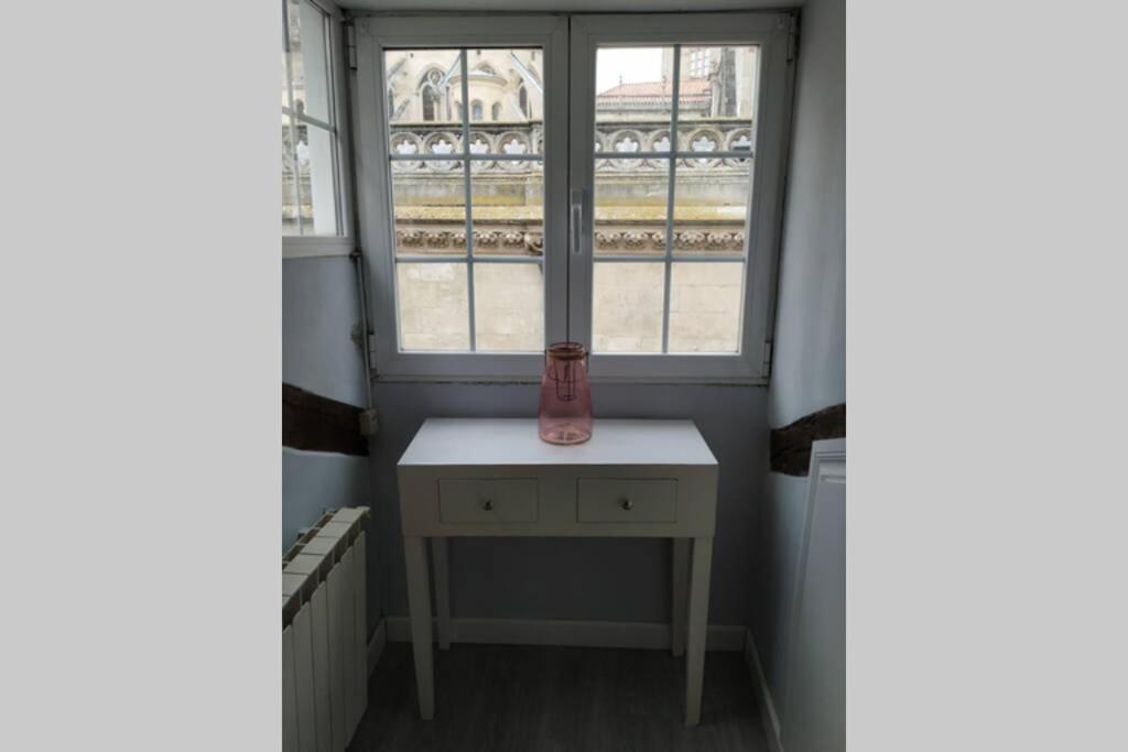 Buhardilla Con Vistas A La Catedral Apartment Burgo Екстериор снимка